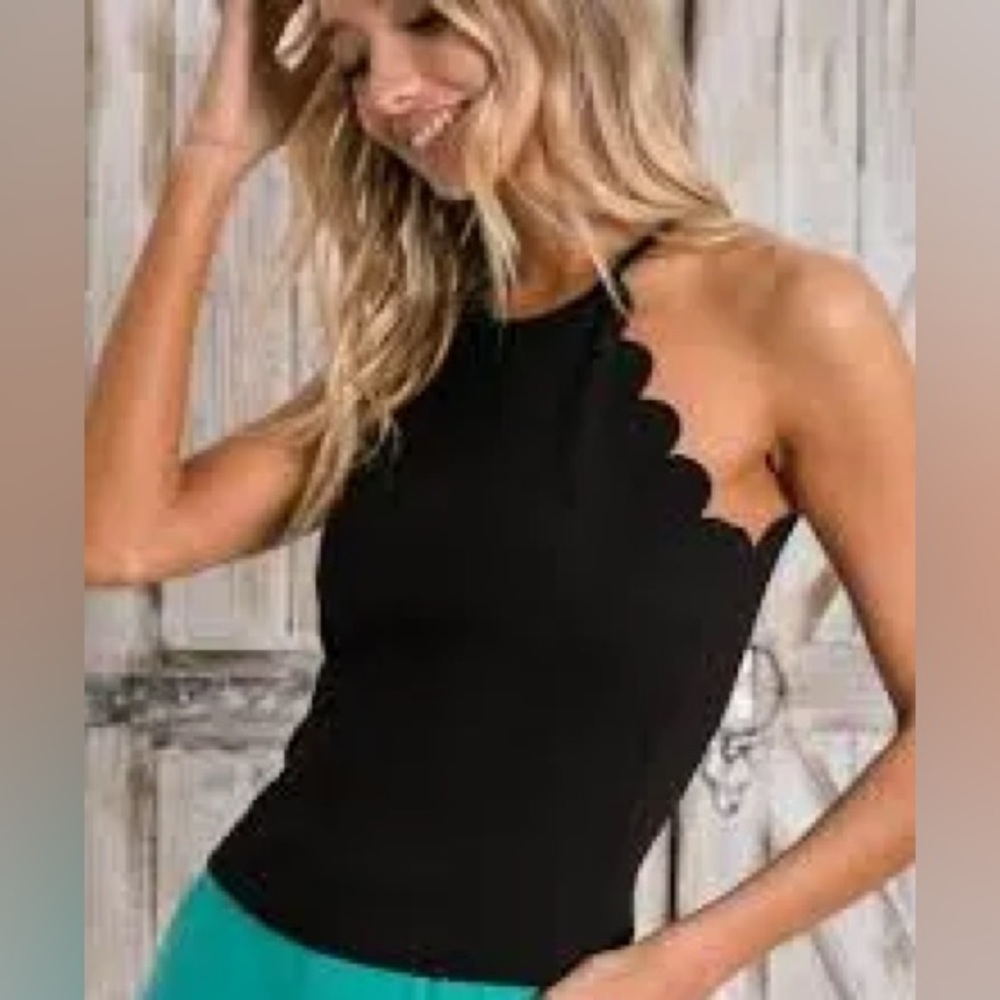 Black Scalloped Sleeveless Halter Top